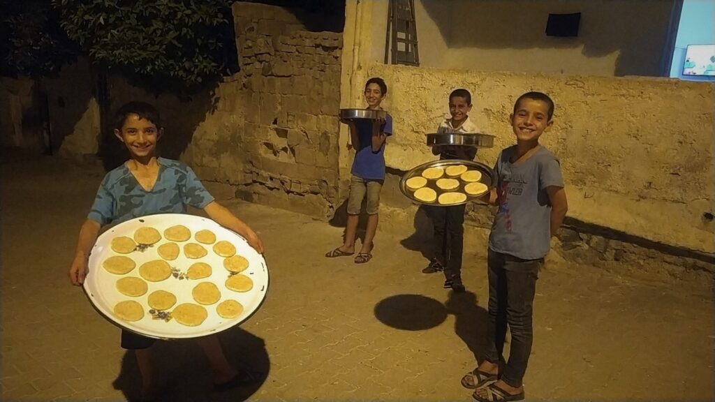 Şanlıurfa’da korona külünçe geleneğine engel olamadı