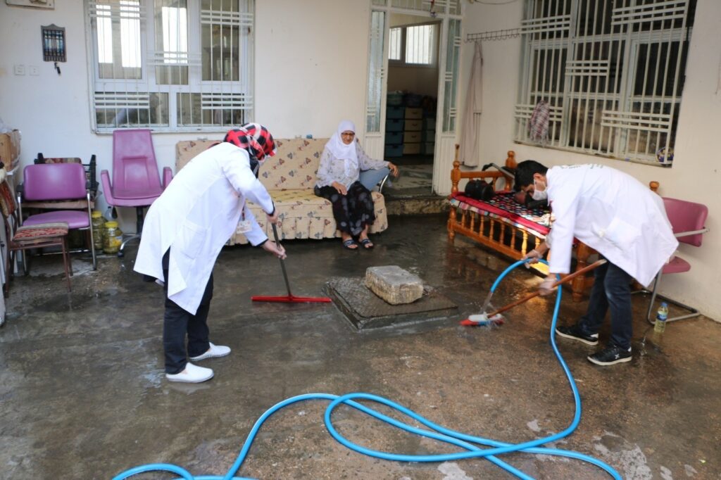 Şanlıurfa’da Tam kapanmada tam kadro sahada yer aldılar