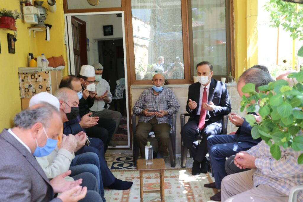 Vali Erin’den Kaymakam Ongu’nun ailesine başsağlığı ziyareti