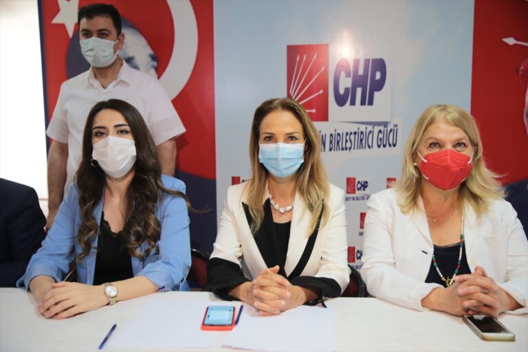 CHP Kadın Kollarının “YaşamHak” otobüsü Şanlıurfa’da