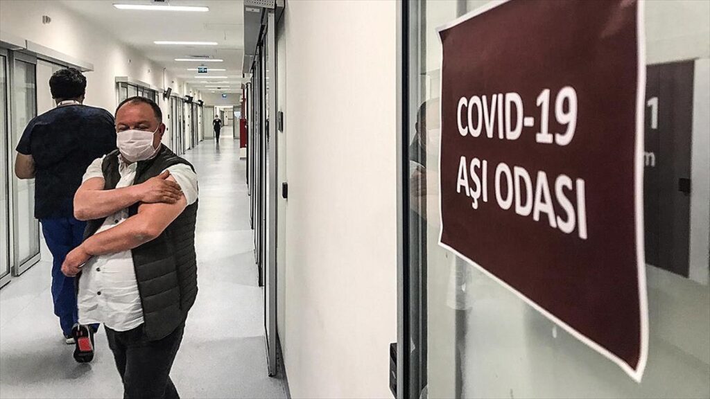 40 yaş üzerindeki vatandaşların aşılanması başladı