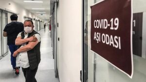 40 yaş üzerindeki vatandaşların aşılanması başladı