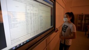 Öğrenciler karne heyecanını dijital ortamda yaşadı