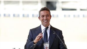 Ali Koç Fenerbahçe’de yeniden başkanlığına seçildi