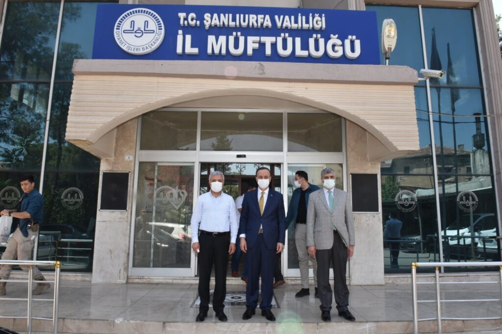Vali Erin’den sağlık müdürü ve müftüye hayırlı olsun ziyareti