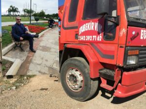 Viranşehir’de Elektrik akımına kapılan elektrikçi öldü