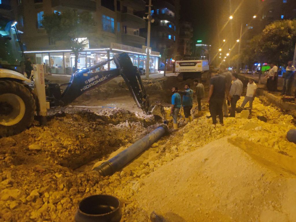 Karaköprü’deki su kesintisi devam ediyor