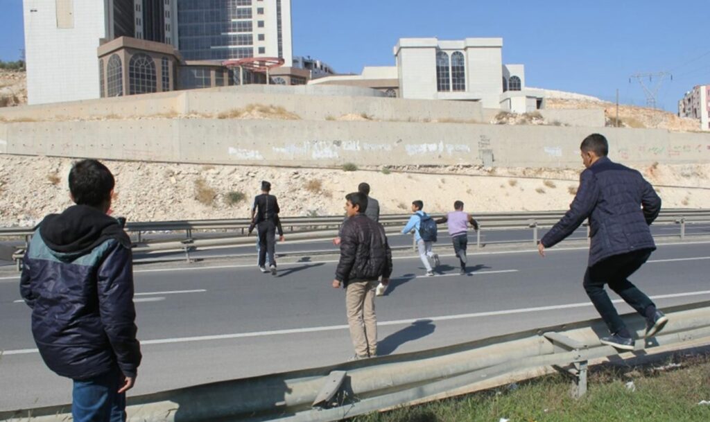HÜDA PAR Eyyübiye İlçe Başkanı Gülebak: “Çocuklarımız okul yerine ölüme gitmesin”