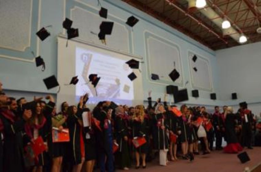 Harran Üniversitesi Tıp Fakültesinde mezuniyet heyecanı
