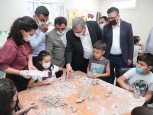 Beyazgül Halfeti’de temaslarda bulundu