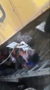 Ceylanpınar’da Göçük altında kalan işçilerin kurtarılma anı kamerada