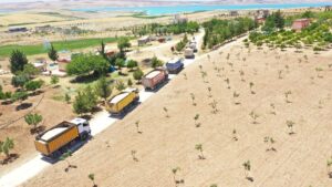 Karaköprü kırsalında yol atağı sürüyor