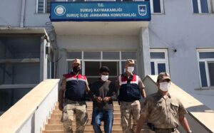 Şanlıurfa’da FETÖ’den aranan şahıs saklandığı evde yakalandı