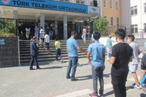 Şanlıurfa’da öğrencilerin LGS heyecanı başladı