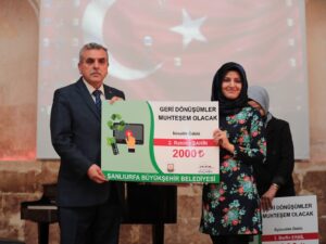 Şanlıurfa’da Online yarışmalarda dereceye girenler ödüllerine kavuştu