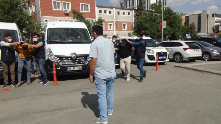 Şanlıurfa’da Polise silahlı saldırı düzenleyen 3 şahıs tutuklandı