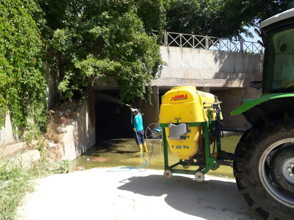 Şanlıurfa’da sinek ve haşerelerle kesintisiz mücadele sürüyor