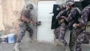 Şanlıurfa’daki terör örgütü DEAŞ operasyonunda 4 zanlı tutuklandı