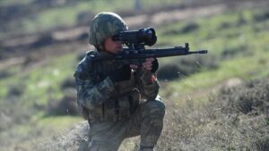 Barış Pınarı bölgesine sızmaya çalışan 2 PKK/YPG’li terörist etkisiz hale getirildi