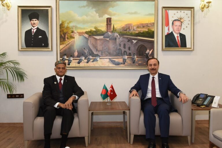 Bangladeş Halk Cumhuriyeti’nin Ankara Büyükelçisi Mannan Şanlıurfa’da