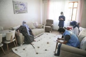 Şanlıurfa’da “evde aşılama” uygulamasıyla Kovid-19’a karşı aşılanma oranı arttırılacak