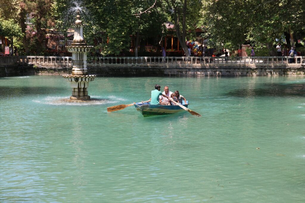 Güneydoğu’da bunaltıcı sıcaklar kavuruyor