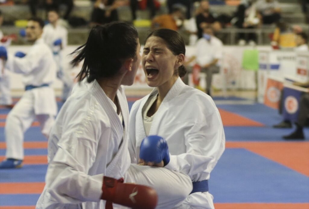 Şanlıurfa’da Türkiye Ümit, Genç ve 21 Yaş Altı Karate Şampiyonası tamamlandı