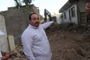 Viranşehir’de yol yapım çalışmaları devam ediyor