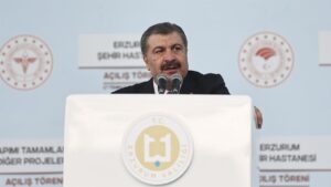 Sağlık Bakanı Koca’dan ‘Kovid-19 tedbirlerine uyalım, aşımızı bir an evvel olalım’ çağrısı