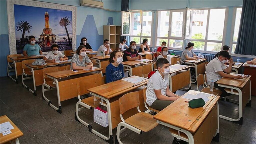 LGS’de öğrencilerin yaklaşık yüzde 35’i sınavla girilen liseleri tercih etti