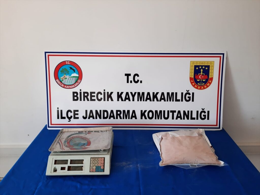 Birecik’te uyuşturucu operasyonlarında bir zanlı tutuklandı
