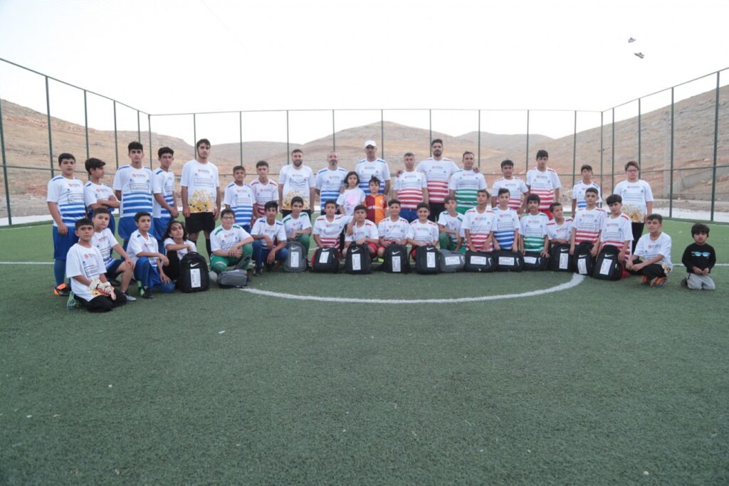 Eyyübiye’de öğrencilere eğitim seti ve spor malzemesi dağıtıldı