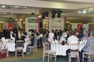 Şanlıurfa’da 15 Temmuz Şehit ve Gazileri Onuruna Yemek Programı Düzenlendi