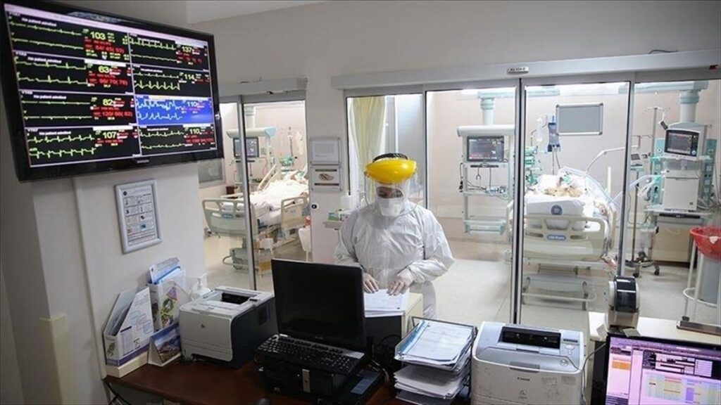 Türkiye’de 20 bin 890 kişinin Kovid-19 testi pozitif çıktı, 96 kişi hayatını kaybetti