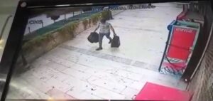 Şanlıurfa’da Gündüz vakti 30 bin liralık elektronik cihaz çaldılar