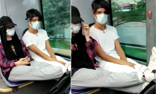 Şanlıurfa’da Otobüste ayak uzatan gençler, vatandaşları çileden çıkardı