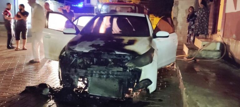 Viranşehir’de araç yangını