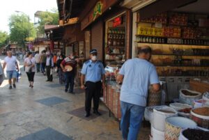 Şanlıurfa’da kaldırım işgalleri denetlendi