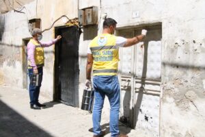 Şanlıurfa’da evlere aşure dağıtıldı