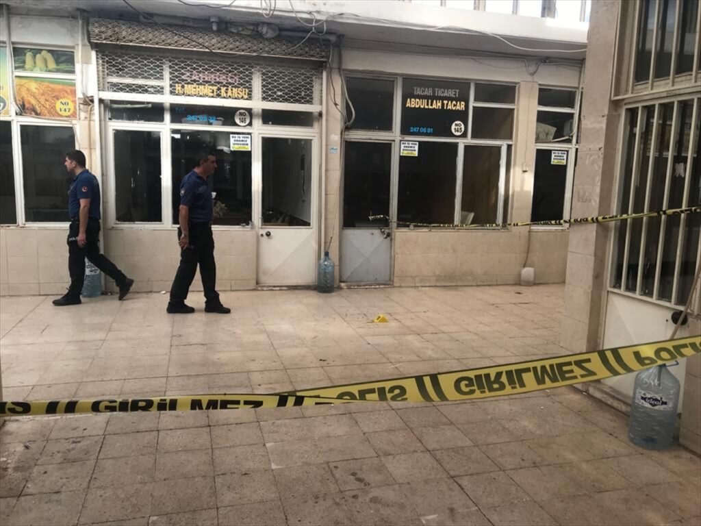 Şanlıurfa’da esnaflar arasında çıkan kavgada 3 kişi yaralandı