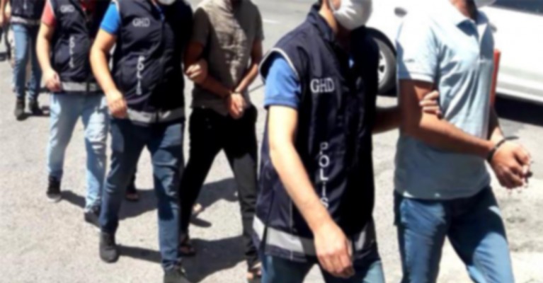 Urfa’da Sosyal medyadan terör örgütü propagandası yapan zanlı gözaltına alındı