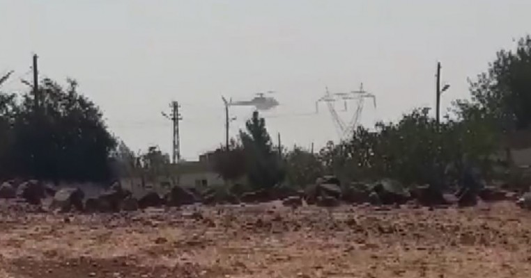 Şanlıurfa’da Yüksek gerilim hattında temizlik yapan helikopter paniğe neden oldu