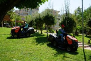Karaköprü’de parklar revize ediliyor