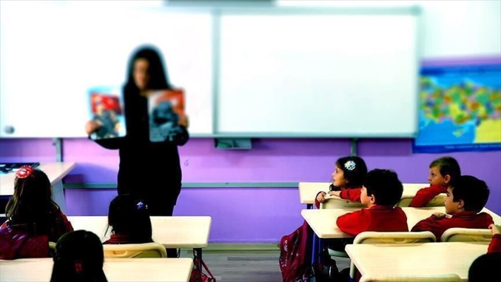 MEB’den öğretmen adaylarına pedagojik formasyon hakkı