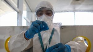 Türkiye’de 18 bin 340 kişinin Kovid-19 testi pozitif çıktı, 244 kişi hayatını kaybetti