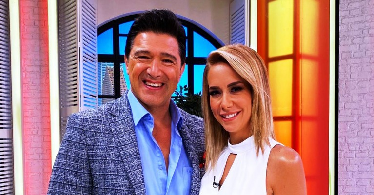 Kürtçe konuşan konuğu yayından alan Yılmaz’a Kürtçe şarkılı gönderme