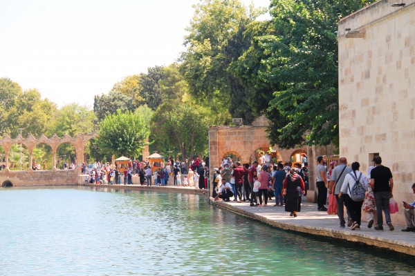 Balıklıgöl’de hafta sonu yoğunluğu