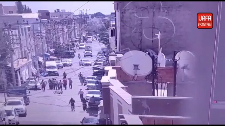 Viranşehir’de motosiklet sürücüsünün öldüğü trafik kazası güvenlik kamerasında