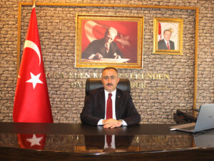 Akçakale Kaymakamlığı, yolu trafiğe kapatıp eylem yapan çiftçilerin darbedildiği iddiasını yalanladı