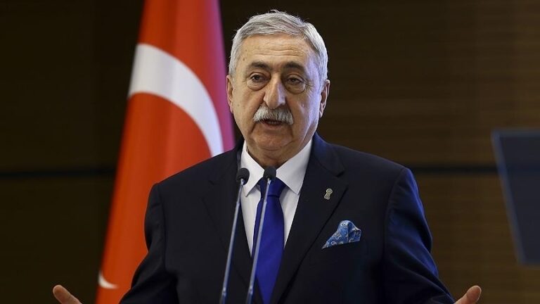 TESK, iş yerlerinde Kovid-19 aşısı olmayanların çalıştırılmaması için genelge hazırladı